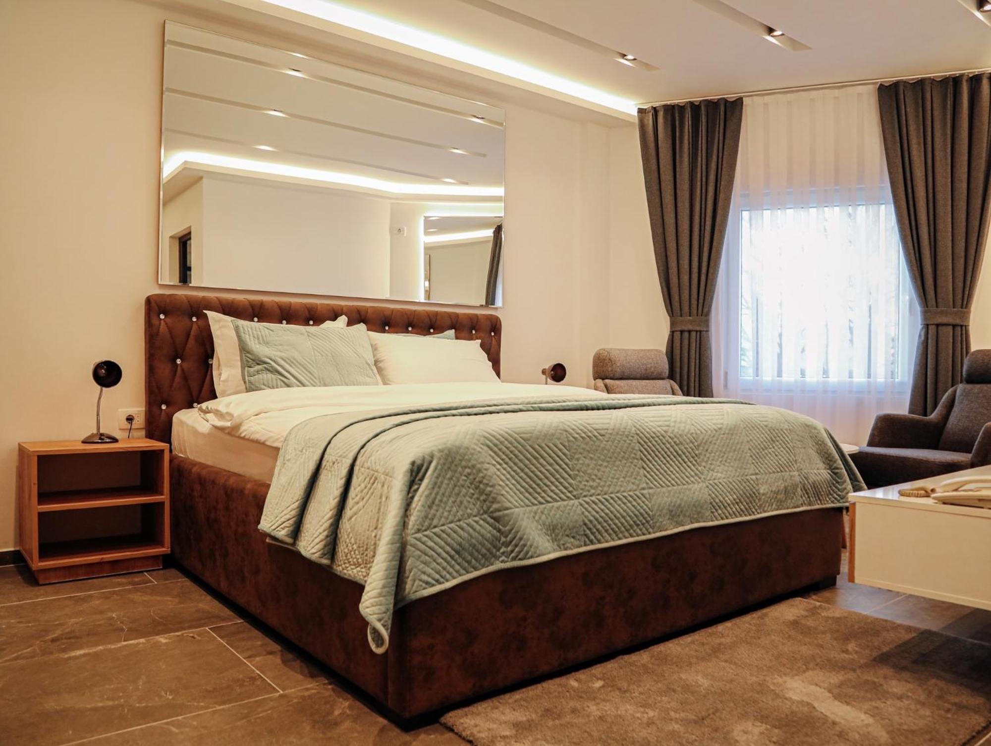 Hotel Europa 92 Ferizaj Eksteriør bilde